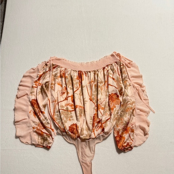 Free People Size L Pink and Orange Floral Off-Shoulder Blouse - Picture 2 of 5